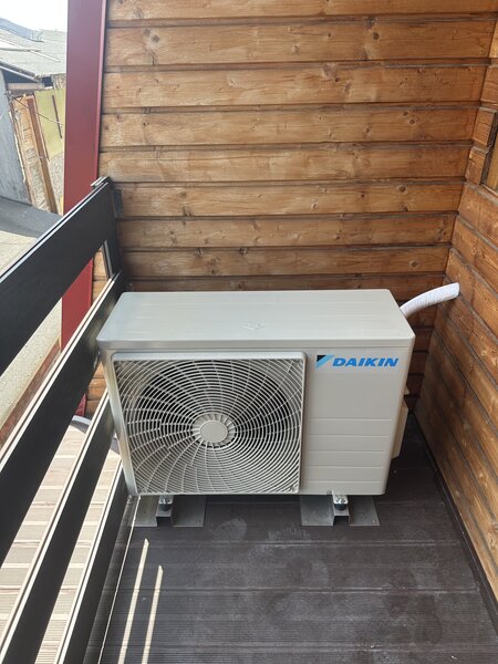 Montaj si service aer conditionat.