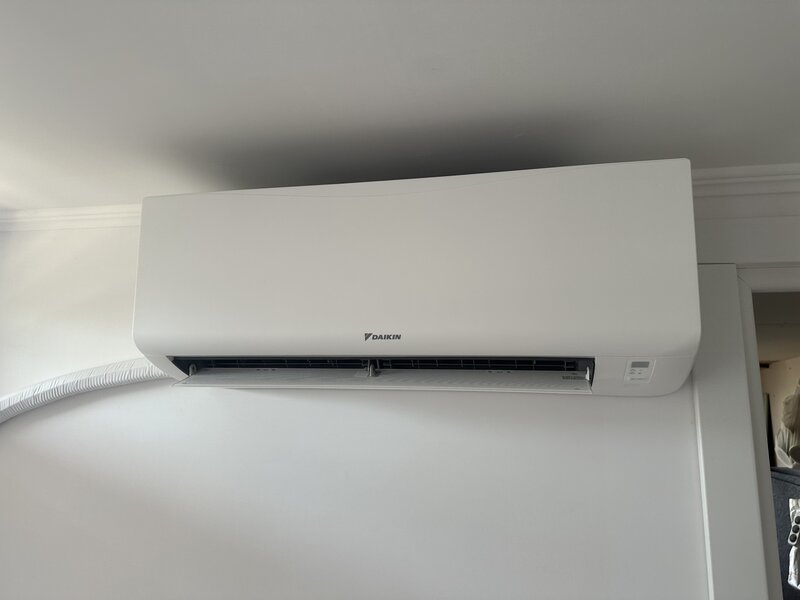 Montaj si service aer conditionat.